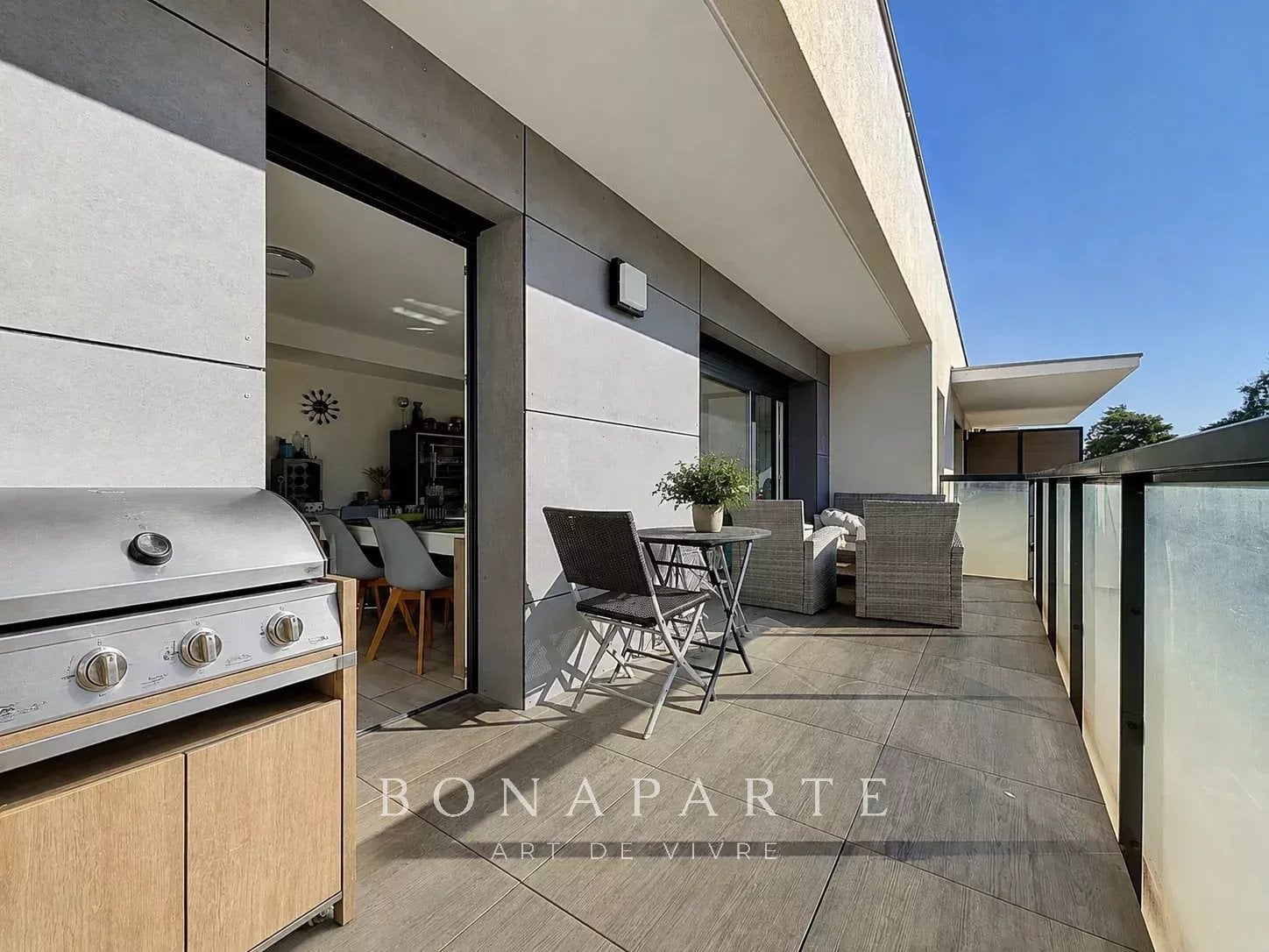 FERNEY-VOLTAIRE - City center apartment